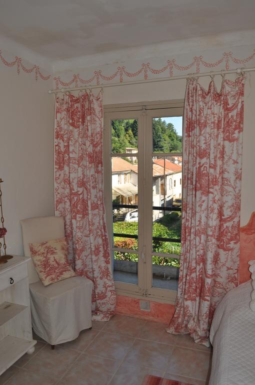 Bed and Breakfast La Ribeyrette Chamborigaud Habitación foto